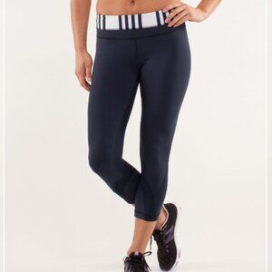 Lululemon Run: Inspire Crop II Inkwell / Ocean Stripe Inkwell